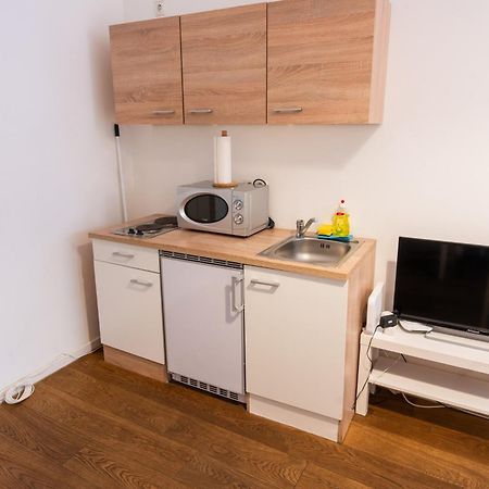 Vienna City Apartments - Metro 1160 Відень Екстер'єр фото