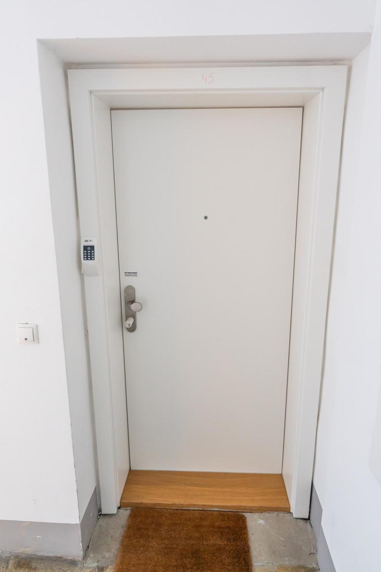 Vienna City Apartments - Metro 1160 Відень Екстер'єр фото