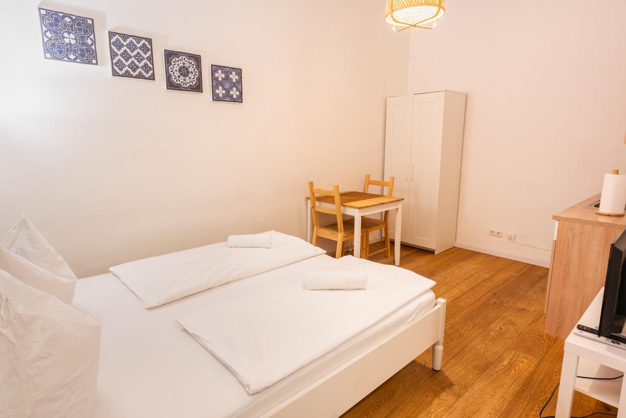 Vienna City Apartments - Metro 1160 Відень Екстер'єр фото
