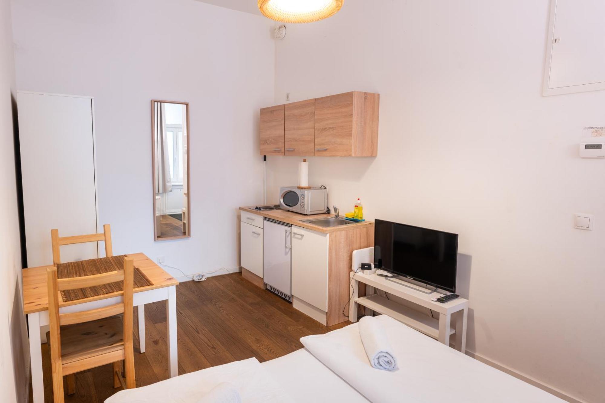 Vienna City Apartments - Metro 1160 Відень Екстер'єр фото